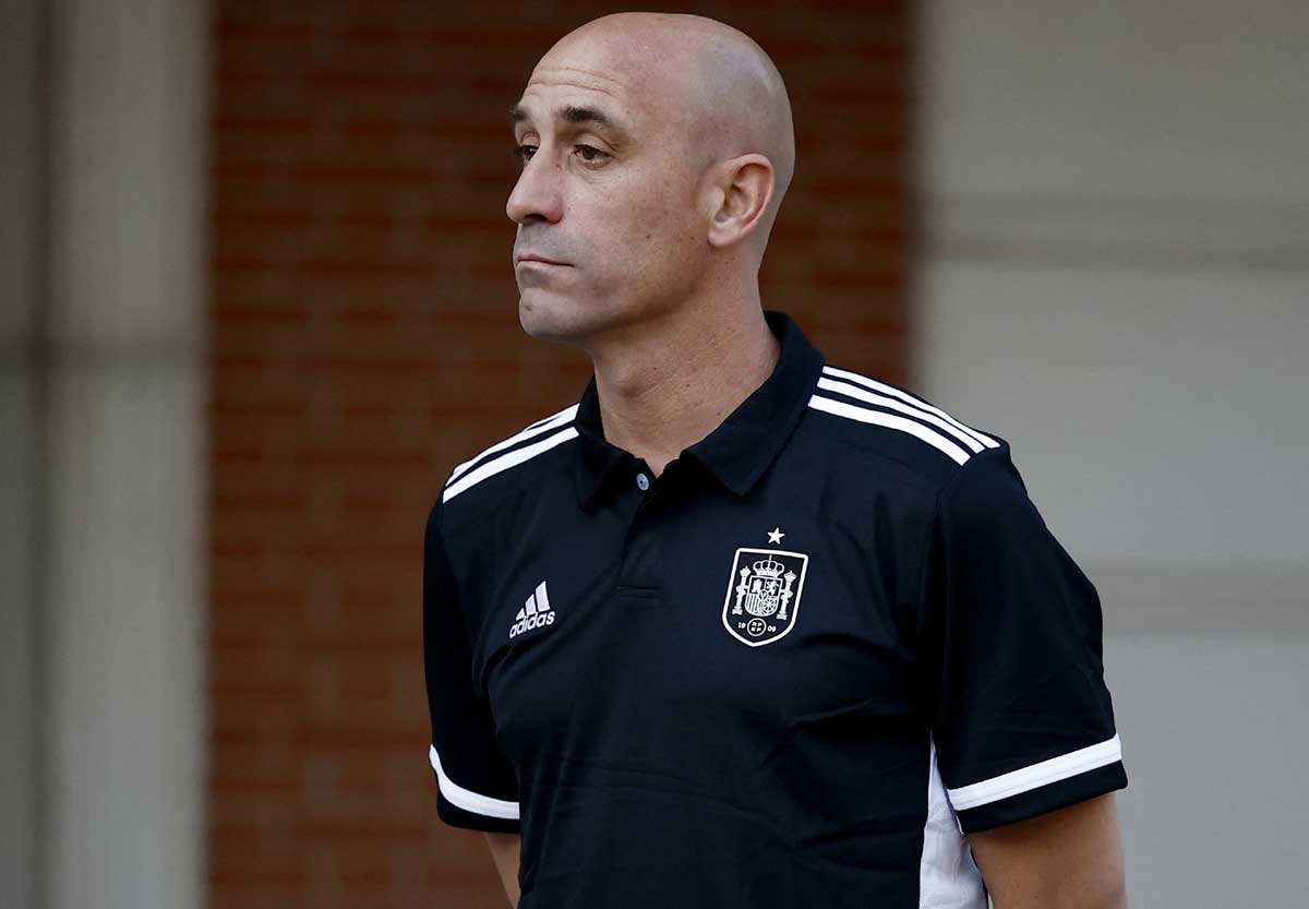 Spain's soccer chief Rubiales quits in kiss scandal
