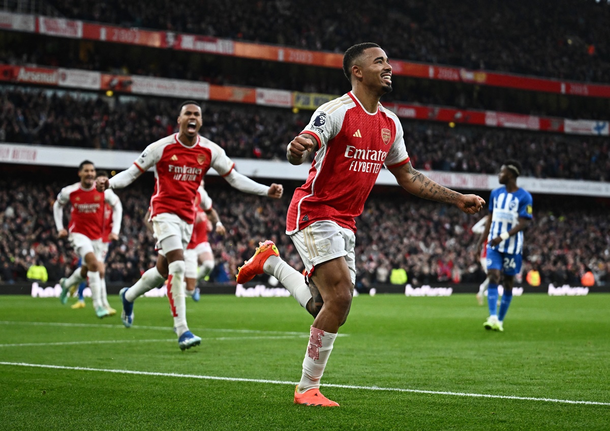 EPL PIX: Arsenal's Win Reshuffles Top Three - Rediff Sports