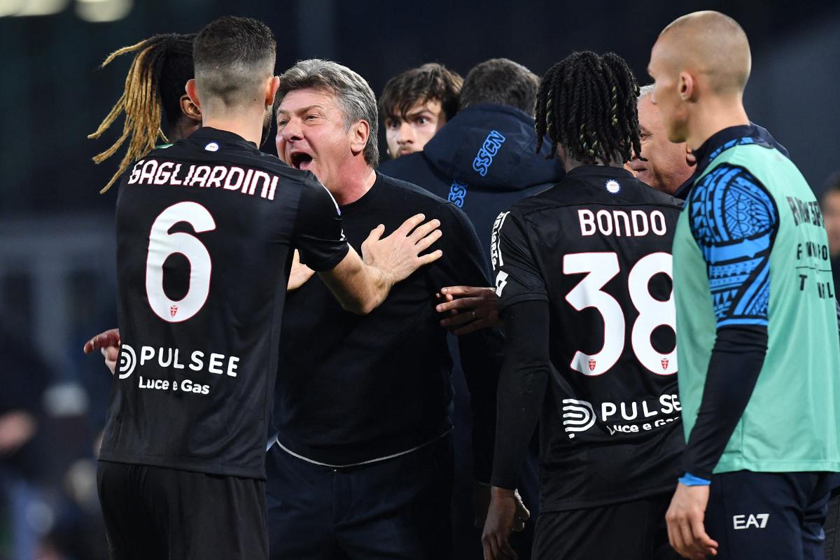 Napoli coach Walter Mazzarri reacts as he gets into an altercation with Monza players after their match at Stadio Diego Armando Maradona, Naples, Italy, on Friday