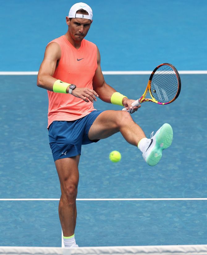 Rehabilitating Nadal pulls out of Barcelona Open