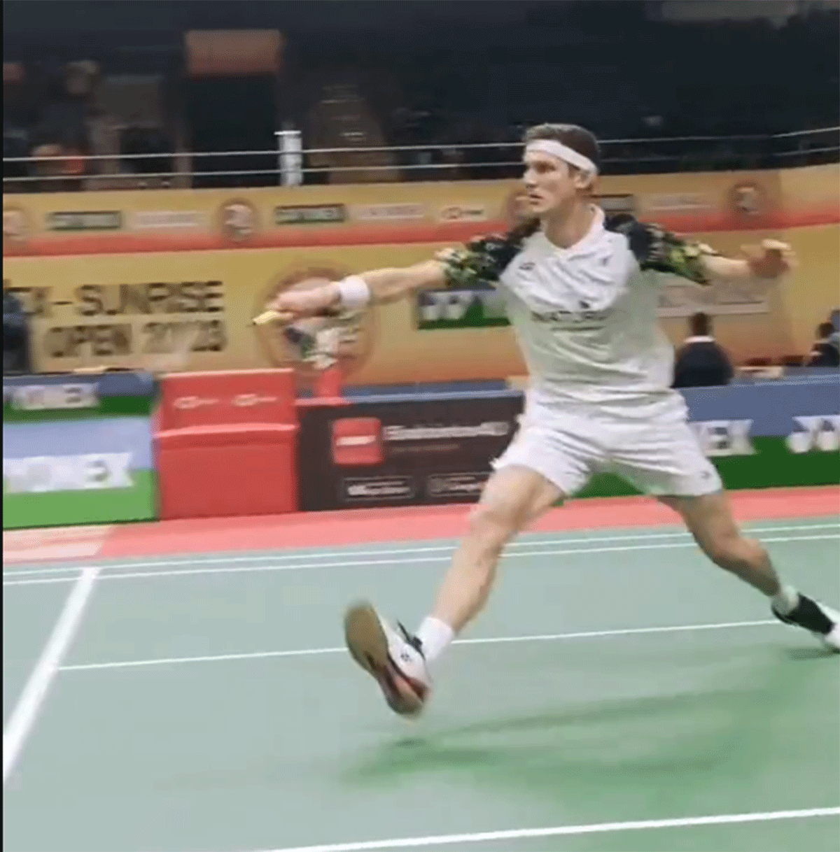 Abierto de India: Axelsen y Yamaguchi a semifinales