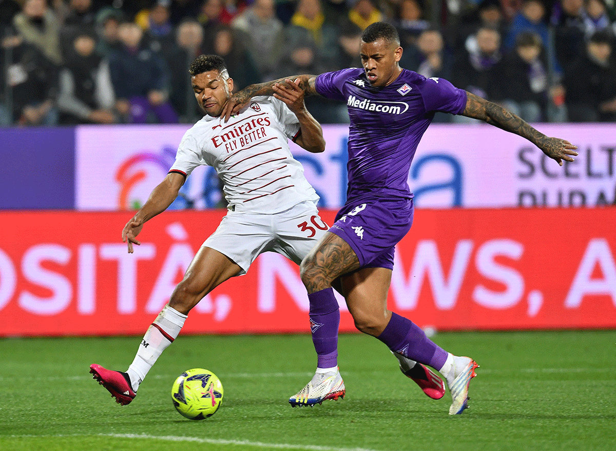 AC Milan's Junior Messias in action with Fiorentina's Igor during their Serie A match on Saturday