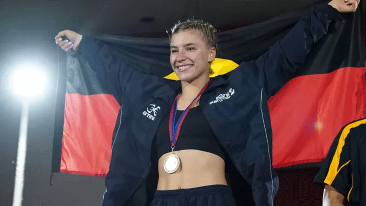 Within a year of taking up boxing, Marissa Williamson won the Victoria State Championship and became the Australian National Youth champion.