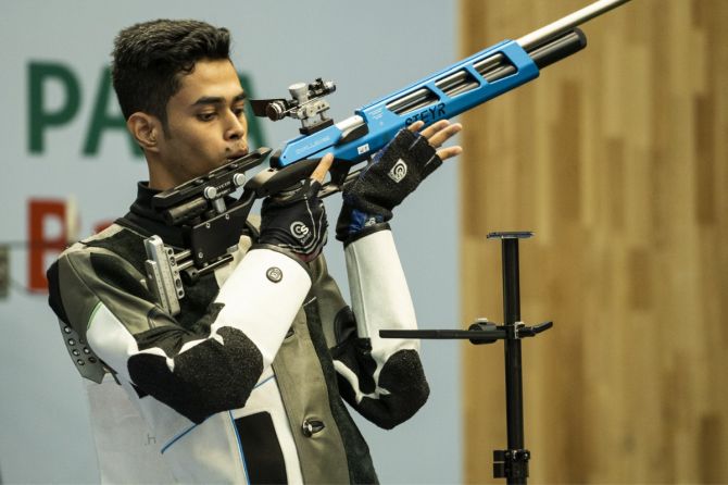 Assam's Hriday Hazarika signed off with silver in the 10m air rifle final at the ISSF World Cup in Baku on Friday