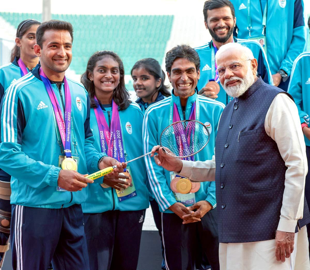 When Modi Met Sheetal Devi - Rediff Sports