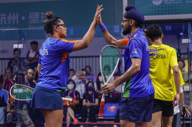 Dipika Pallikal & Harinder Pal Singh rallied from a game down to win 7-11, 11-5, 11-4
