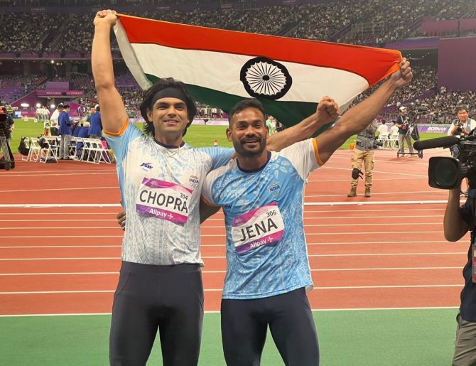  Neeraj Chopra successfully defended his Asian Games gold medal in a thrilling duel with fellow Indian athlete Kishore Jena, overcoming a technical glitch that added to the drama.