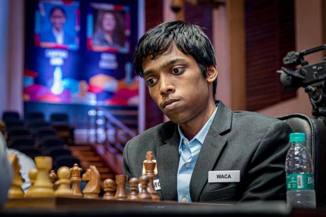 Praggnanandhaa scores five successive wins to lead with 6.5 points