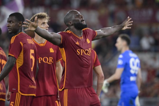 AS Roma's Romelu Lukaku celebrates after scoring against Empoli