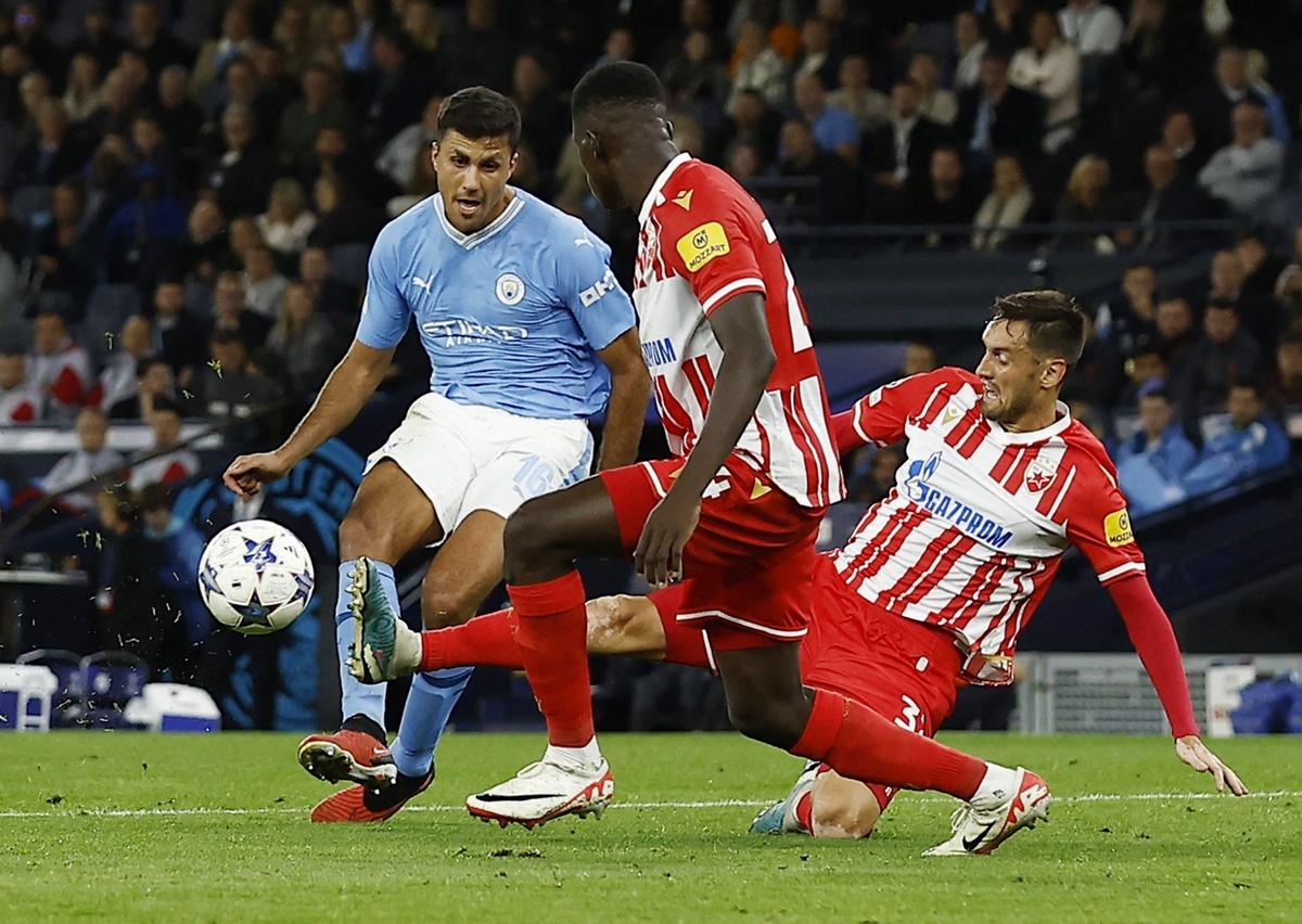 Rodri scores Manchester City's third goal.