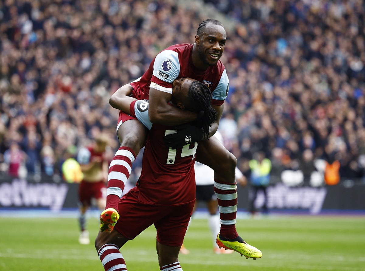 Michail Antonio celebrates scoring West Ham United's second goal with Mohammed Kudus during the Premier League against Liverpool at London Stadium on Saturday.