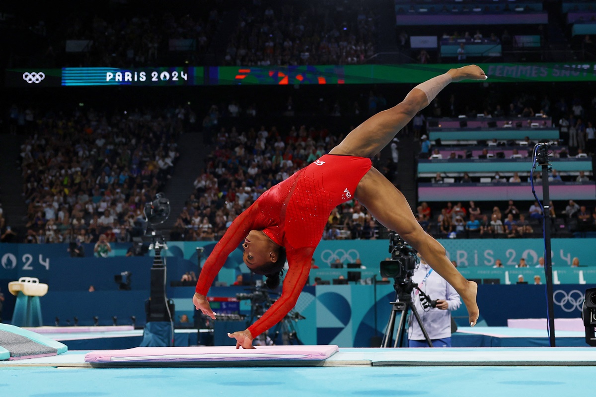 Simone Biles impressed with her second effort, powering powered down the runway and launching into the Cheng vault, which incorporates a round-off, half-on entry with a one-and-a-half twisting flip to finish.