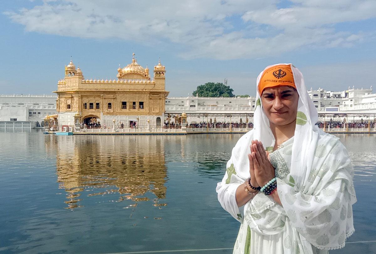 Vinesh Phogat at Golden Temple, Amritsar