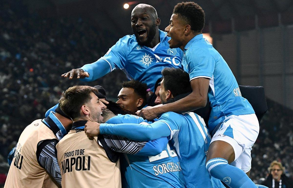 Napoli's players celebrate