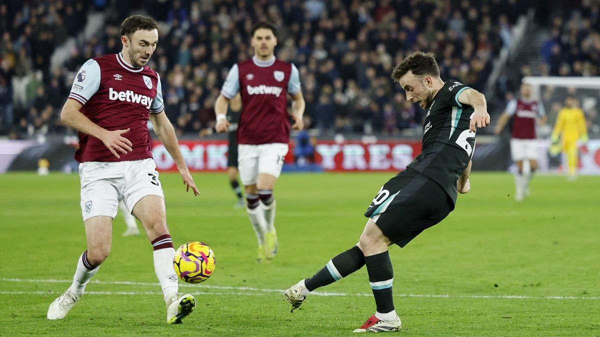 Diogo Jota scores Liverpool's fifth goal.