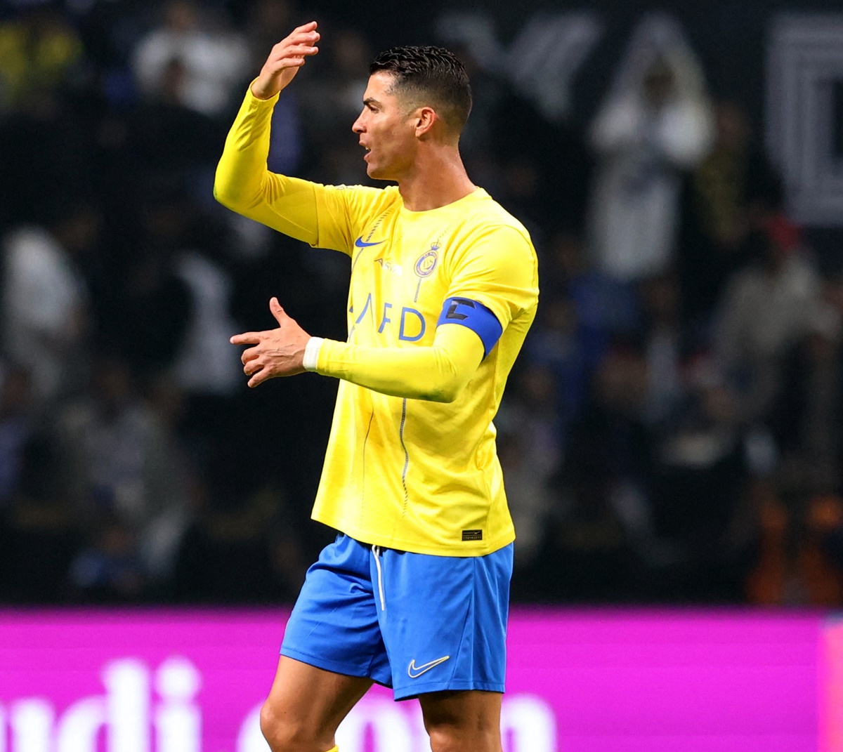 Ronaldo Loses Game Temper Rediff Sports 1557