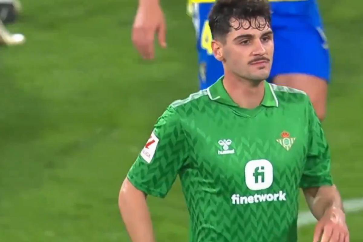 Real Betis' Johnny Cardoso put on a spectacular performance against Cadiz