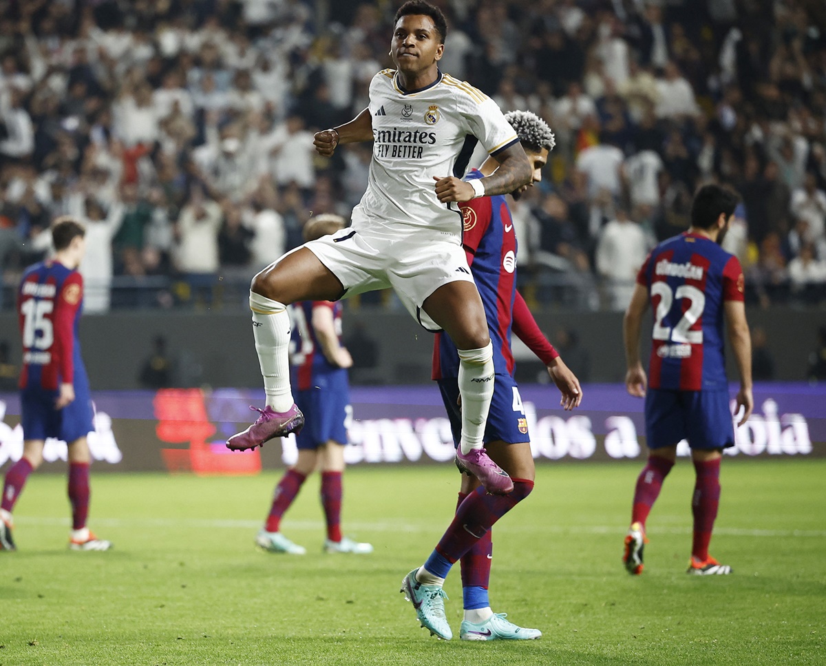 Real Madrid thrash old rivals Barca to win Super Cup - Rediff Sports