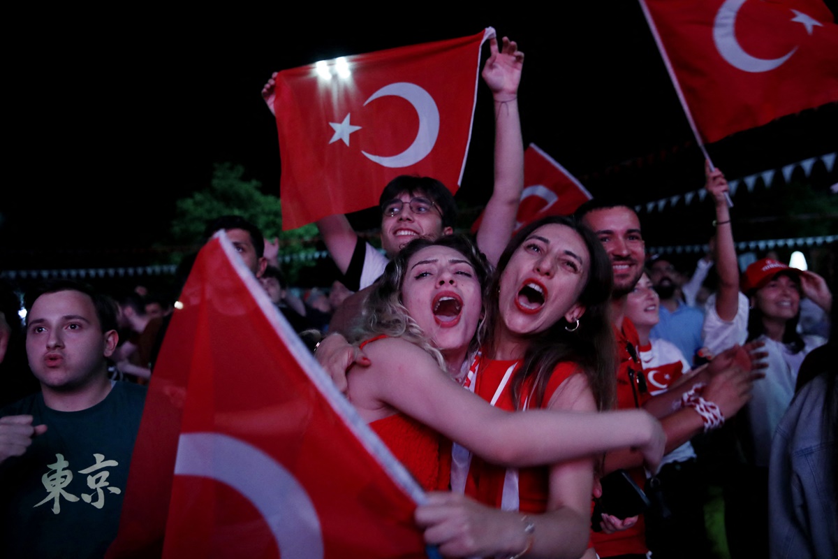 Turkey fans