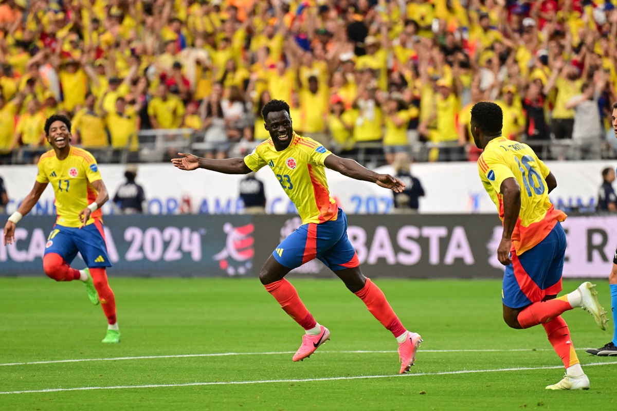 Colombia defender Davinson Sanchez (No. 23) celebrates scoring against Costa Rica at the State Farm Stadium. 
