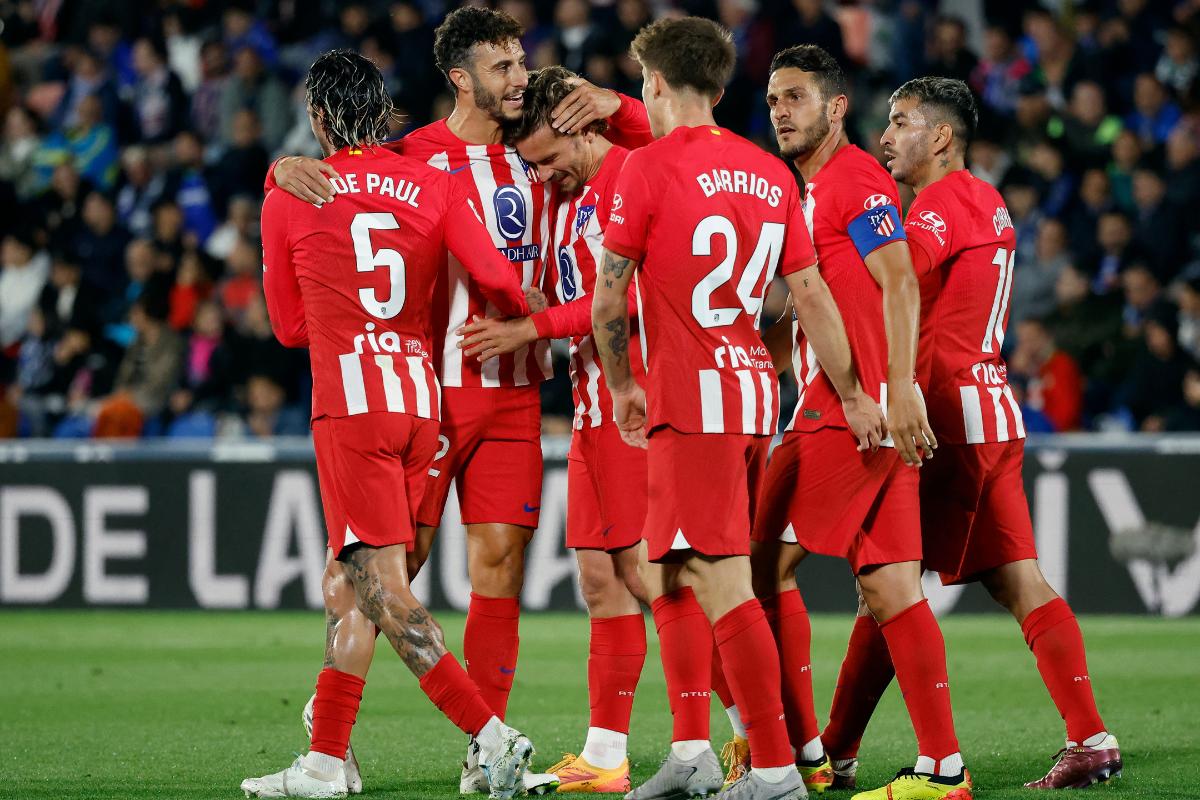 Atletico Madrid's Antoine Griezmann celebrates with teammates after scoring against Getafe at the Coliseum Alfonso Perez, Getafe, Spain