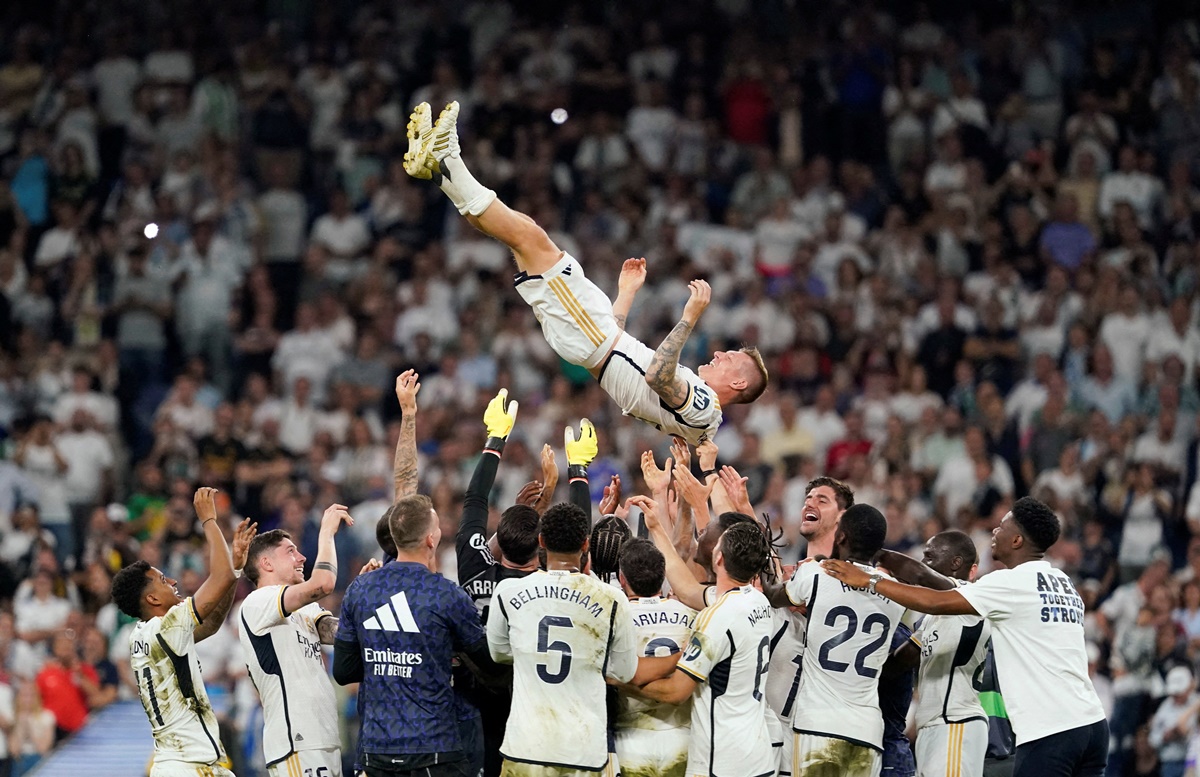 Toni Kroos is thrown in the air by teammates after his last game as a Real Madrid player.
