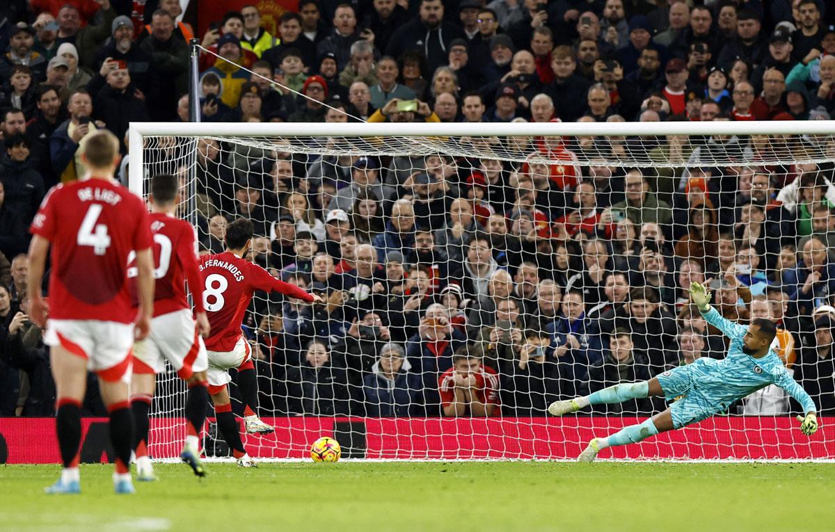 Bruno Fernandes scores Manchester United's first goal