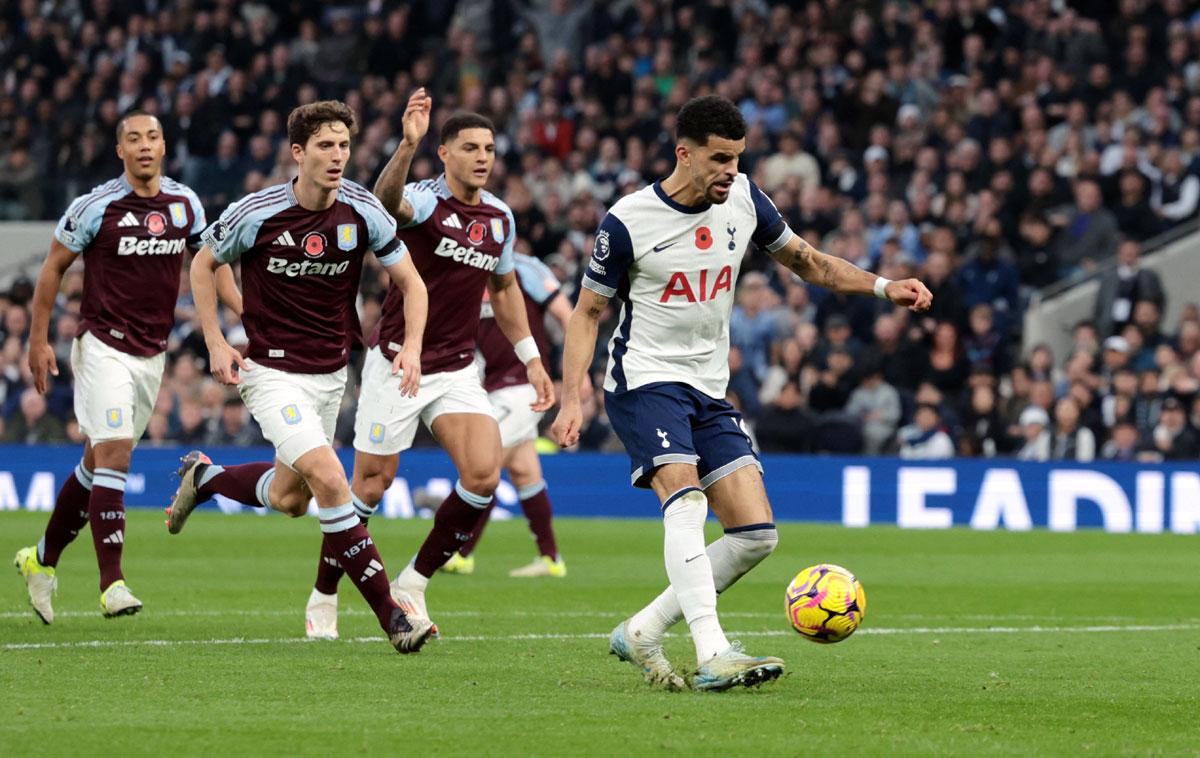 Dominic Solanke scores Tottenham Hotspur's second goal