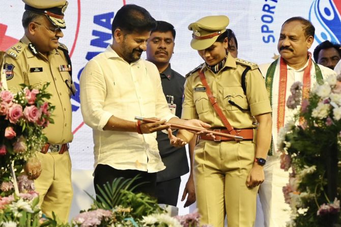 Nikhat Zareen with Telangana Chief Minister Revanth Reddy