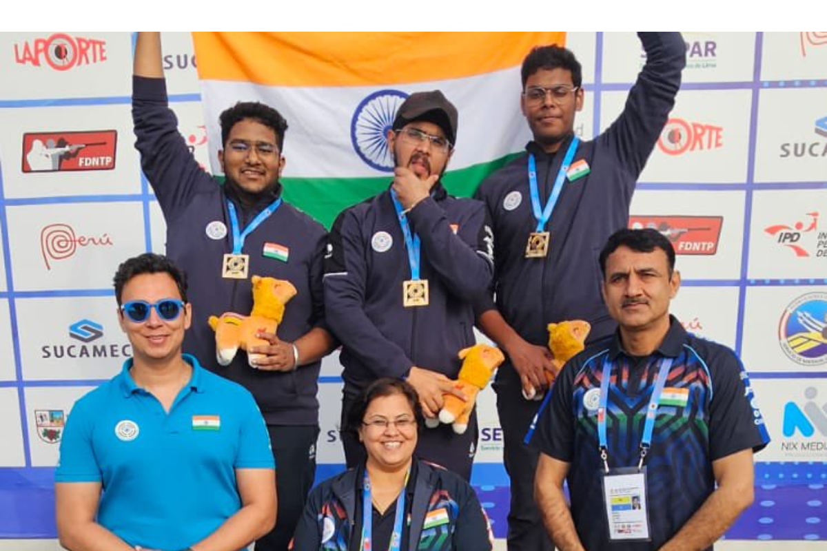 Gold medallists Raajwardan Patil, Harsimar Ratha and Mukesh Nelavalli with coaches Ankush Bhardwaj, Priti Sharma & Rajesh Kumar at the  ISSF Junior World Championships in Lima, Peru.