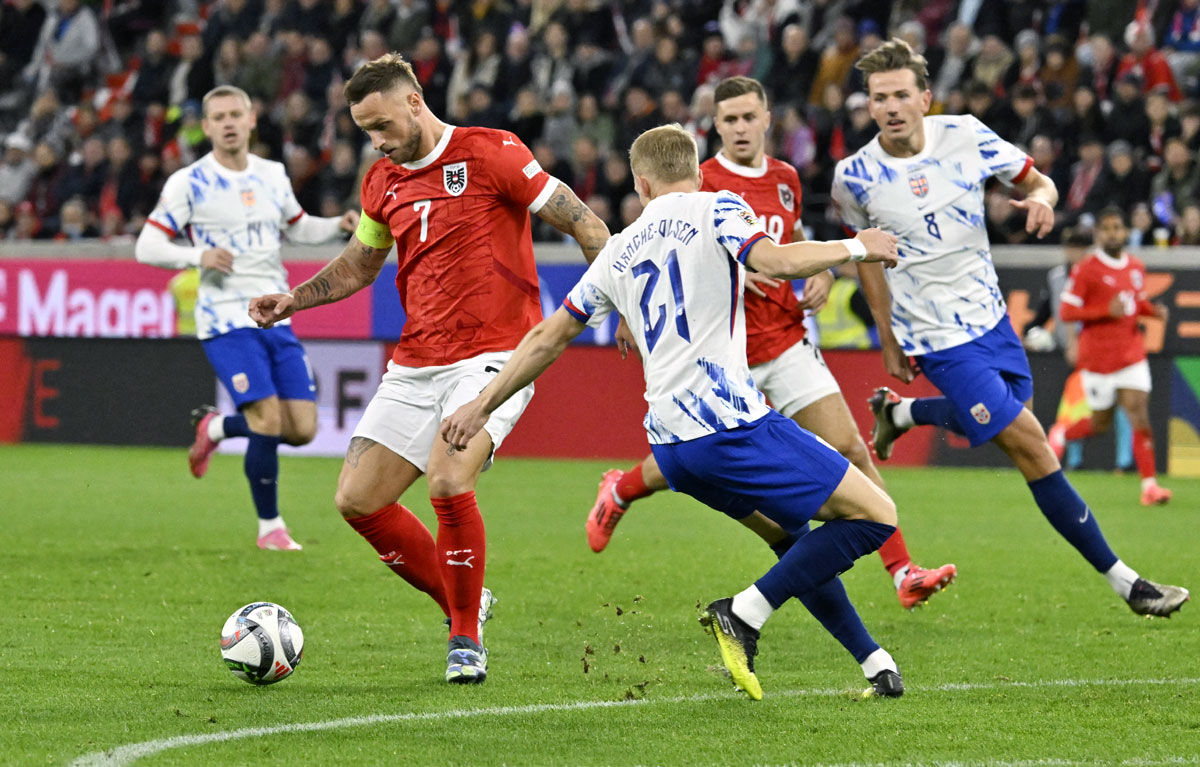 Marko Arnautovic scores Austria's first goal