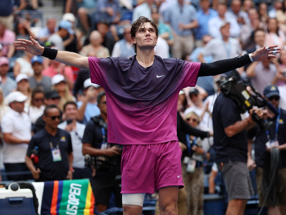 Britain's Jack Draper celebrates after outclassing Australia's Alex De Minaur in the US Open men's singles quarter-finals at Flushing Meadows, New York, on Wednesday.