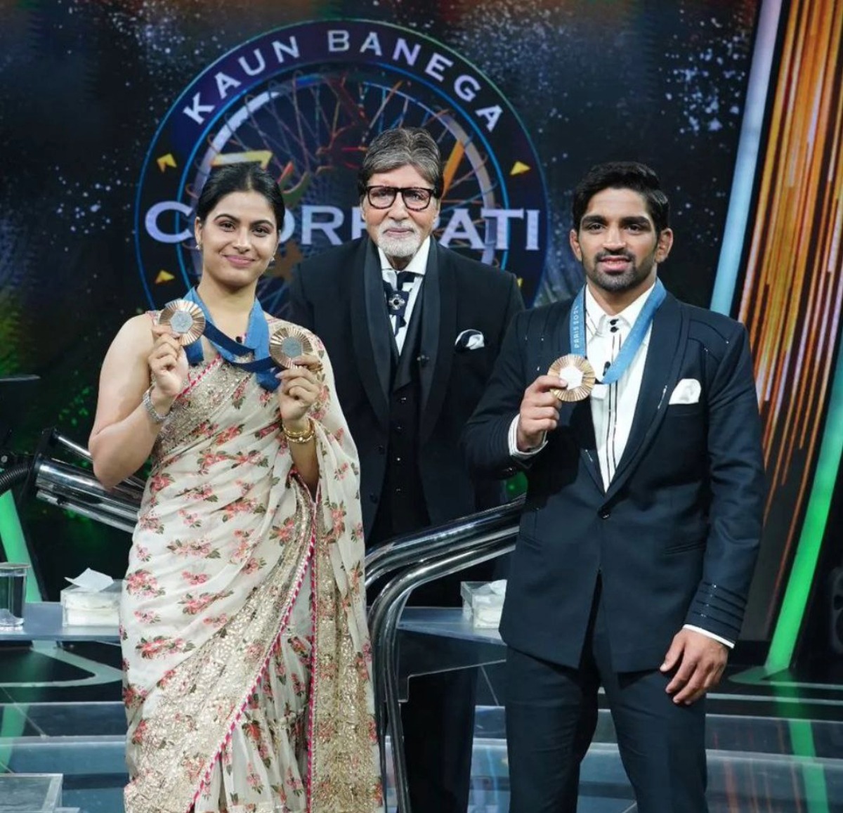 Manu Bhaker and Aman Sehrawat with Amitabh Bachchan on the  sets of Kaun Banega Crorepati