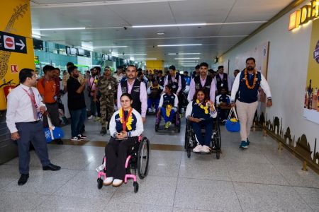 Paralympians return home