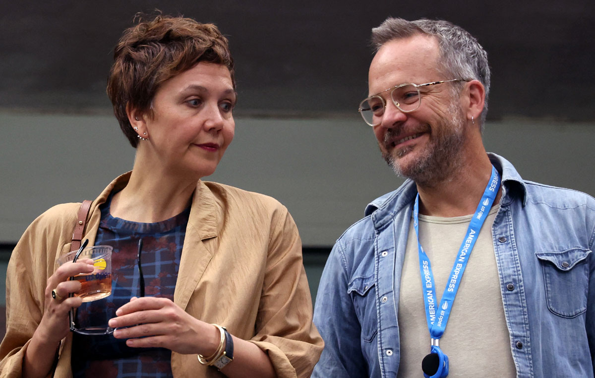 Actress Maggie Gyllenhaal and actor Peter Sarsgaard 