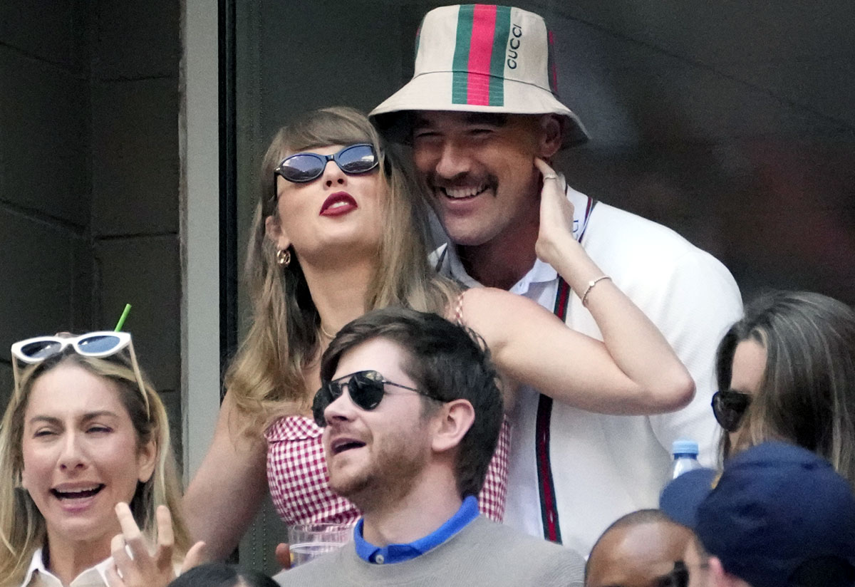 Taylor Swift with boyfriend Travis Kelce