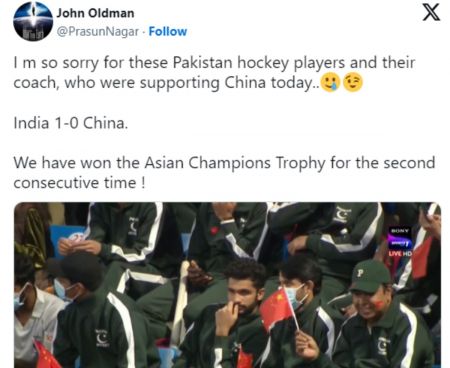 Pakistan players hold China flagin ACT