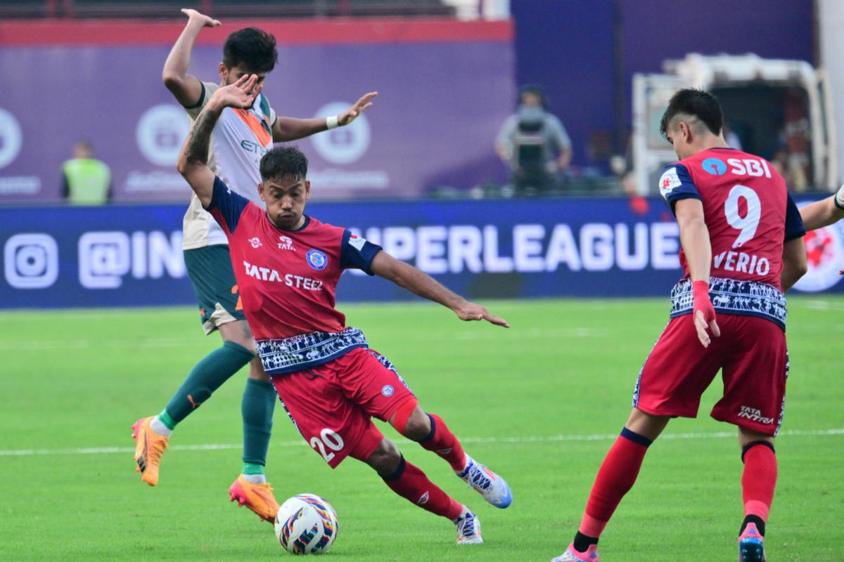 Action from the ISL match played between Jamshedpur FC and Mumbai City FC in Jamshedpur on Saturday