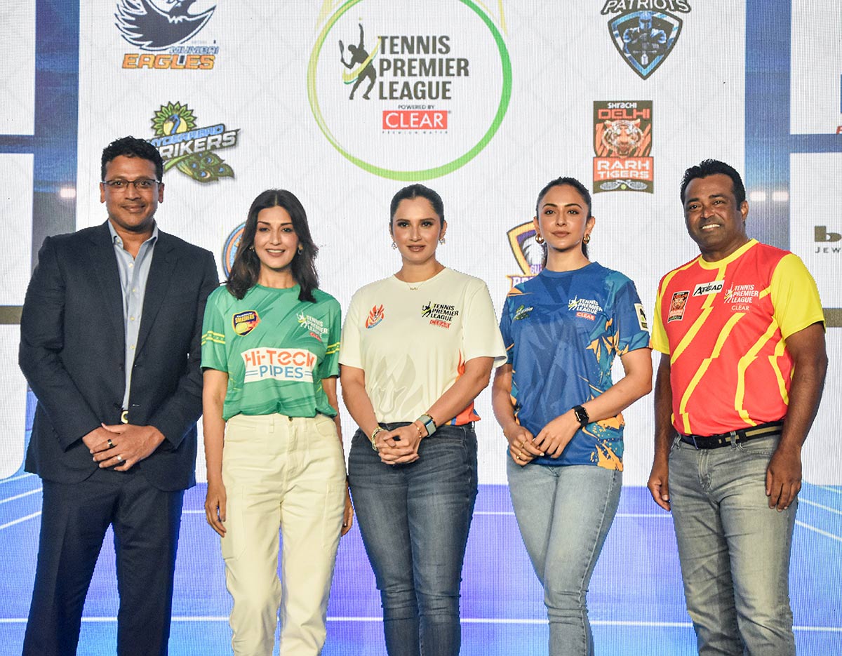 Brand ambassadors Sania Mirza from Bengaluru SG Pipers, Leander Paes from Bengal Wizards, Rakul Preet Singh from Hyderabad Strikers, Sonali Bendre from Pune Jaguars and Mahesh Bhupathi 