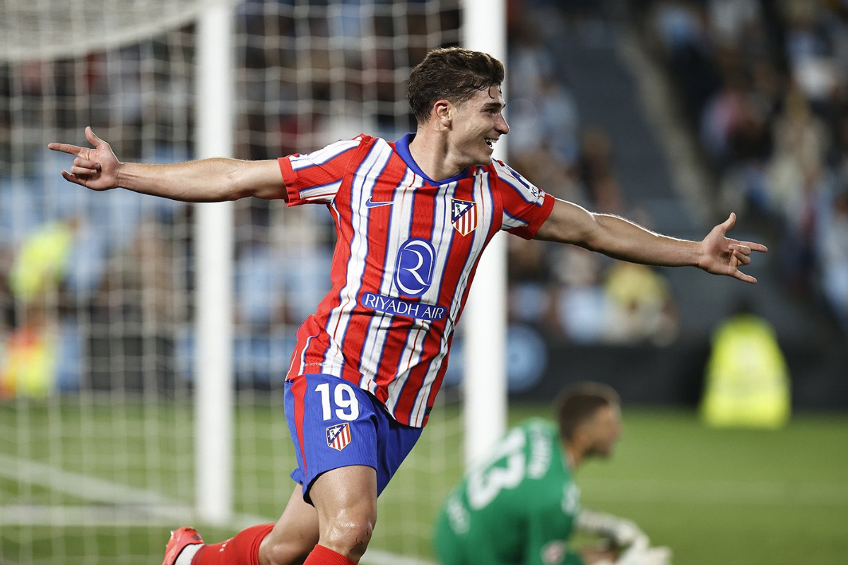 Julian Alvarez celebrates on scoring 