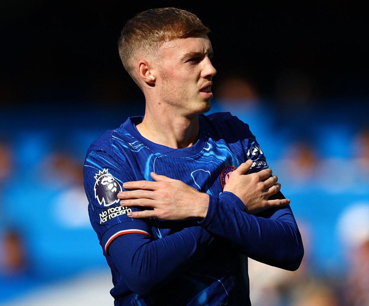 Chelsea's Cole Palmer celebrates scoring their first goal