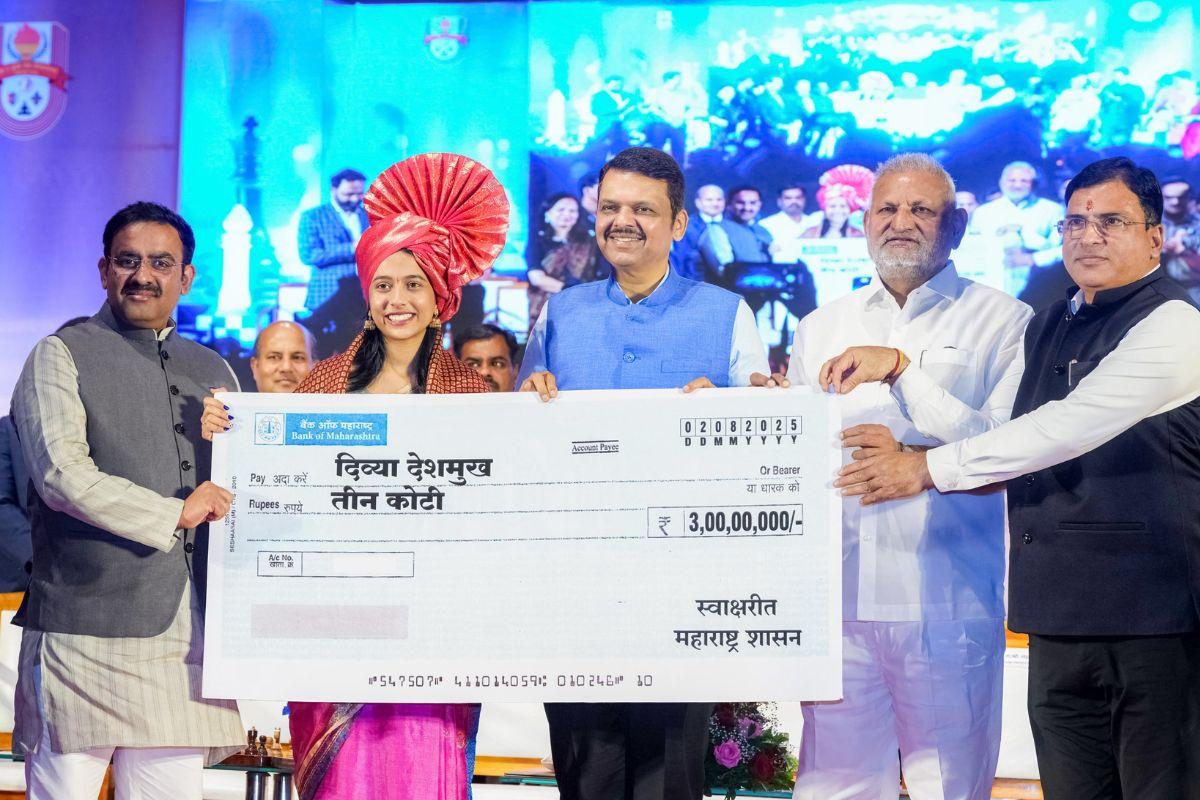 Maharashtra CM hands over Rs 3 crore prize money to world chess champion Divya Deshmukh