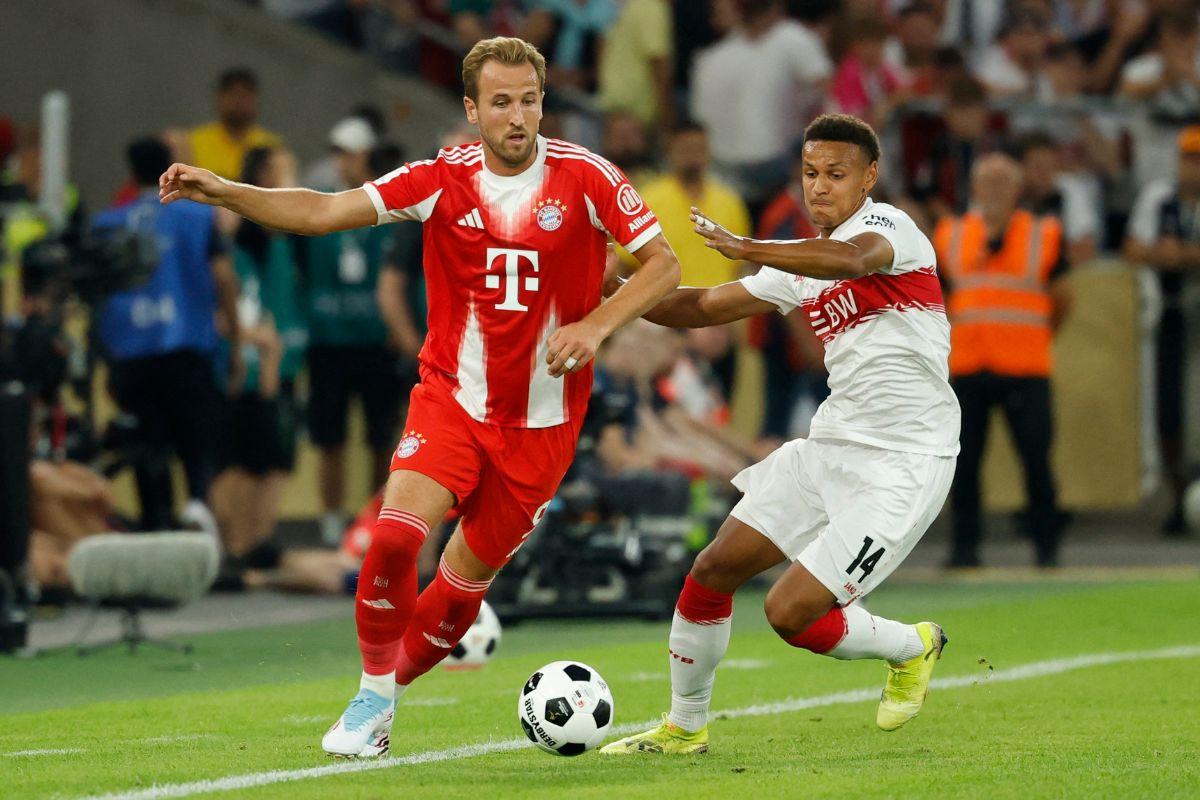 Bayern Munich's Harry Kane in action with VfB Stuttgart's Luca Jaquez 
