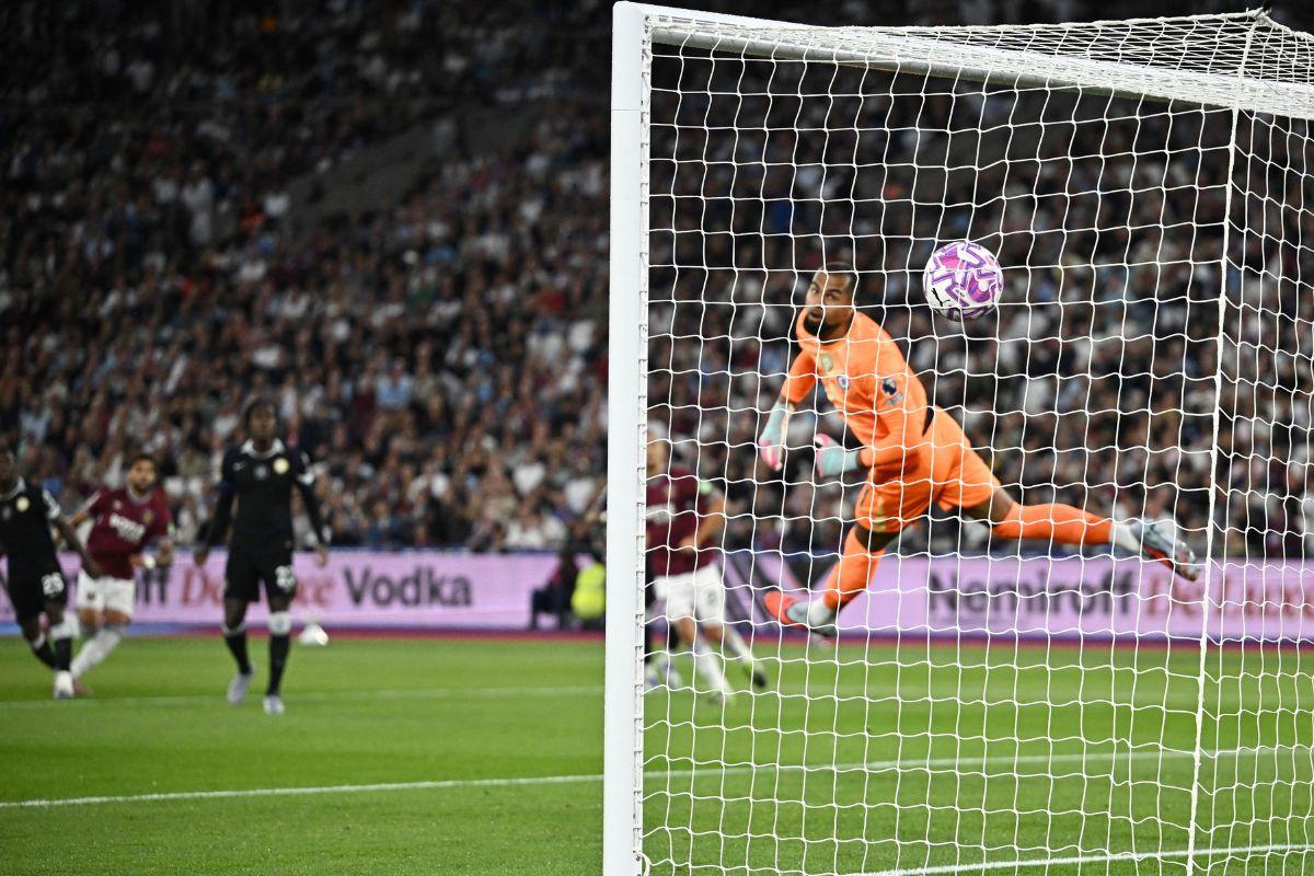 West Ham United's Lucas Paqueta scores their first goal past Chelsea's keeper Robert Sanchez