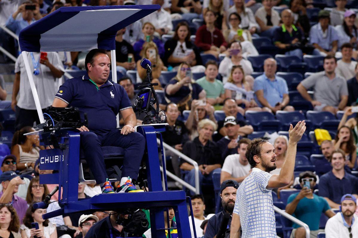 Daniil Medvedev urges the crowd on after arguing with the chair umpire during the match against Benjamin Bonzi at the US Open on Sunday