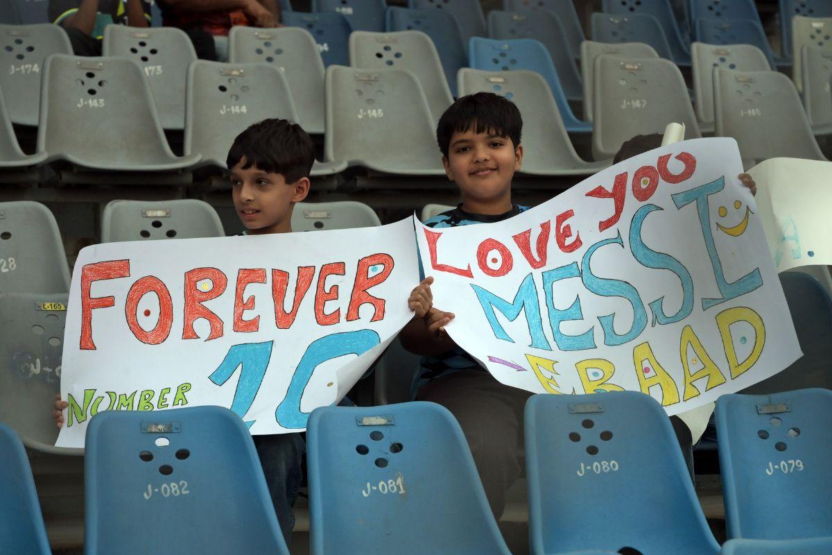 Messi fans at the Wankhede Stadium