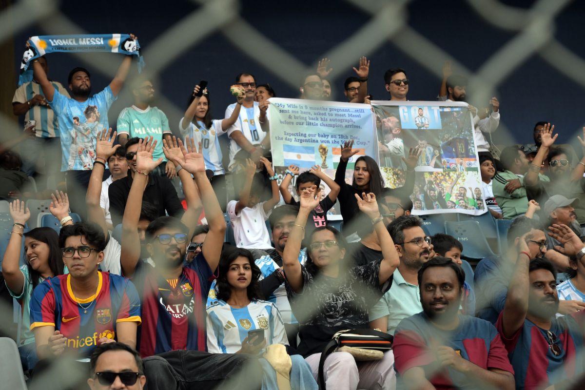 Fans at the Wankhede Stadium