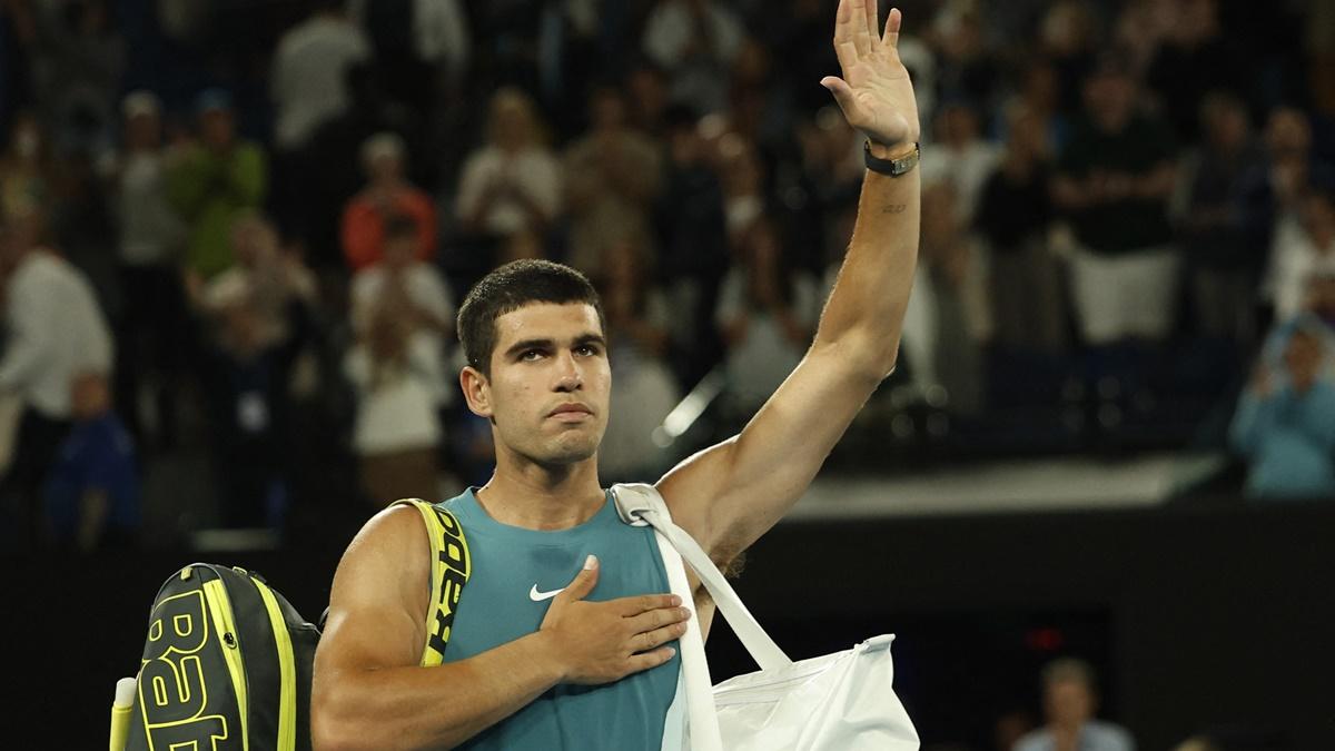 Spain's Carlos Alcaraz dismissed unseeded countryman Pedro Martinez to set up a meeting with Poland's Hubert Hurkacz in the ABN Amro Open semi-finals in Rotterdam, Netherlands.