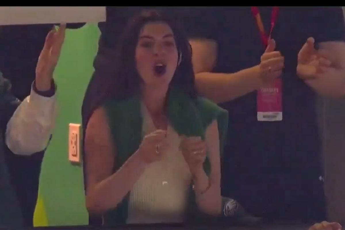 Hollywood superstar Anne Hathaway celebrates after Eagles' victory