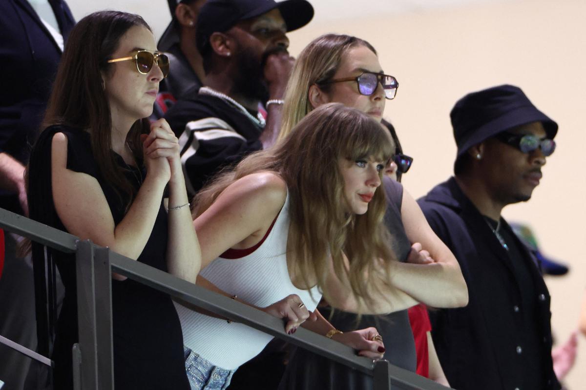 Singer Taylor Swift in the stands during the game 